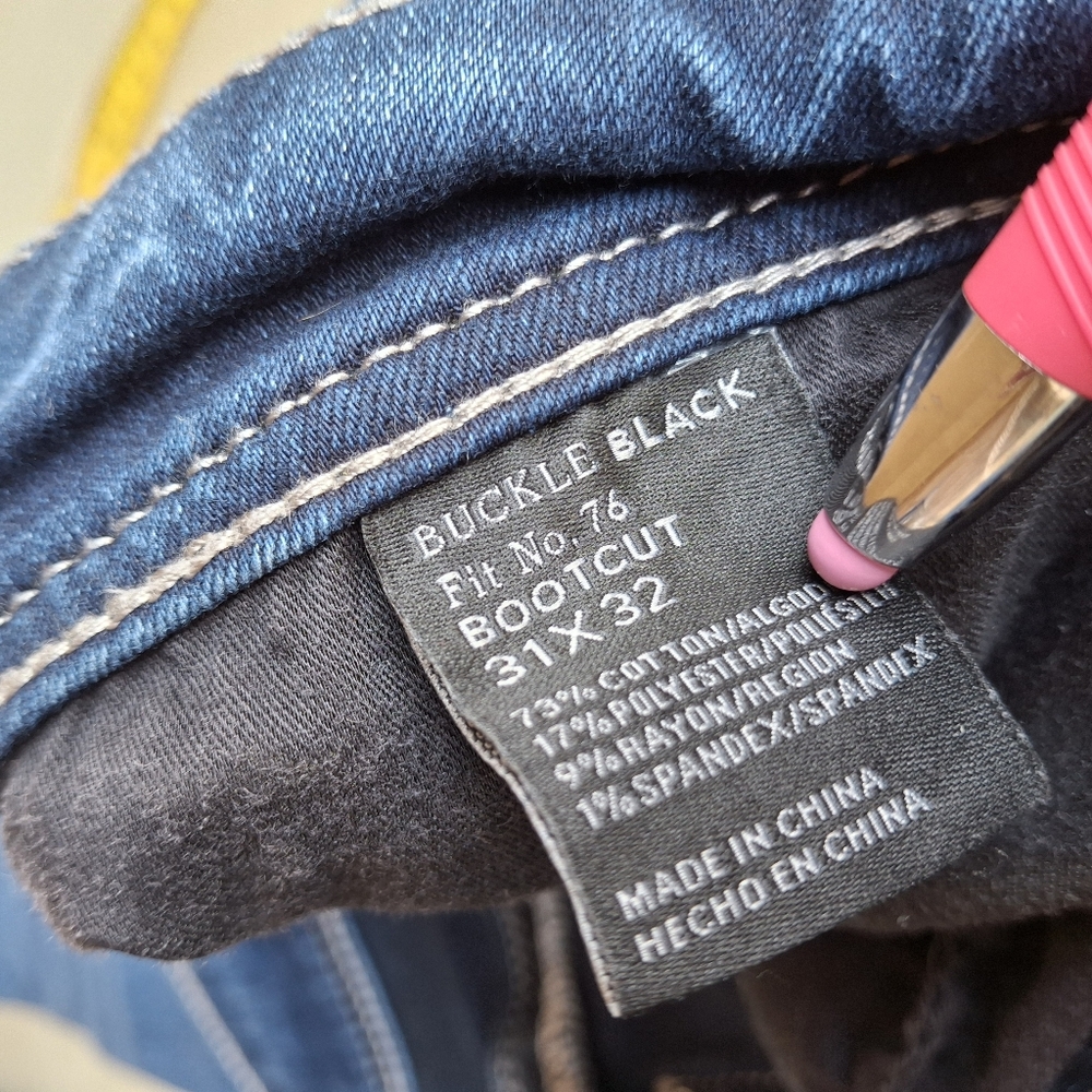 Buckle Black Curvy Fit No. 76 Bootcut Blue Denim Stretch Jeans  Women Size 31x32 - Picture 10 of 16